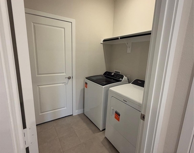 3604 Deer Drive - Photo Thumbnail 13