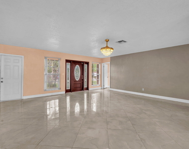 7399 Nw 20th Court - Photo Thumbnail 3