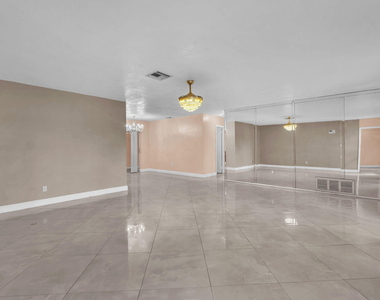 7399 Nw 20th Court - Photo Thumbnail 5