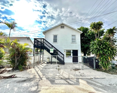 101 S C Street - Photo Thumbnail 8