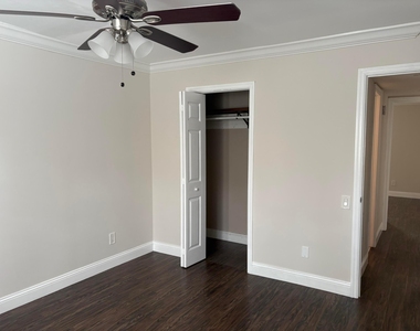 5248 Ne 6th Avenue - Photo Thumbnail 8