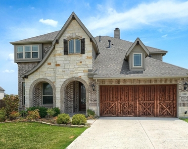 1100 Misty Ridge Drive - Photo Thumbnail 1