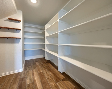1100 Misty Ridge Drive - Photo Thumbnail 31