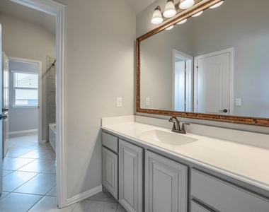 1100 Misty Ridge Drive - Photo Thumbnail 24