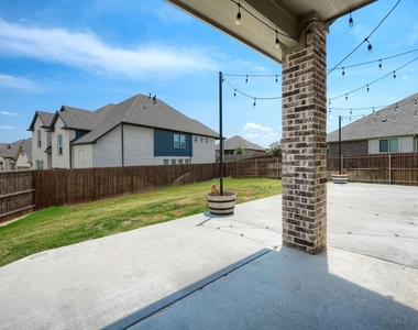 1100 Misty Ridge Drive - Photo Thumbnail 32