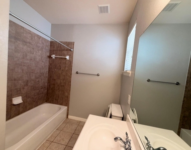5016 Rushden Road - Photo Thumbnail 9