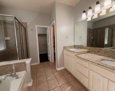 5016 Rushden Road - Photo Thumbnail 22