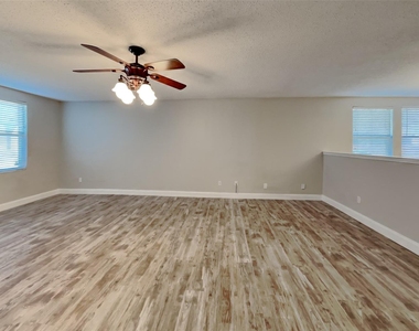 1001 Stone Chapel Way - Photo Thumbnail 2