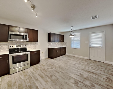 1001 Stone Chapel Way - Photo Thumbnail 4