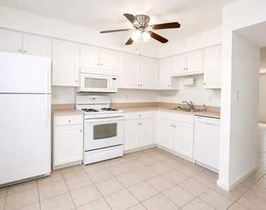 5850 Cypress Gardens Boulevard - Photo Thumbnail 5