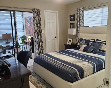 15072 Ashland Place - Photo Thumbnail 13