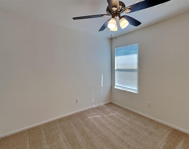 6712 Meadow Way Lane - Photo Thumbnail 13