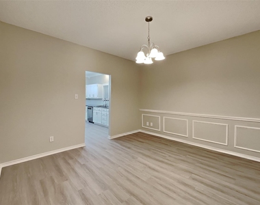 115 Pullman Place - Photo Thumbnail 5