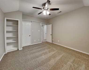 115 Pullman Place - Photo Thumbnail 11