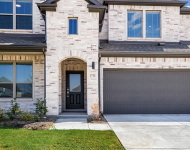 3711 Turpin Drive - Photo Thumbnail 2