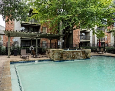 18333 Roehampton Drive - Photo Thumbnail 22