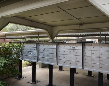 18333 Roehampton Drive - Photo Thumbnail 17