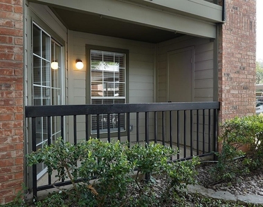18333 Roehampton Drive - Photo Thumbnail 12
