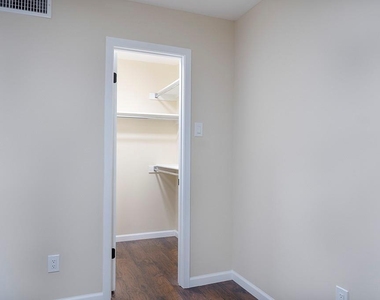 18333 Roehampton Drive - Photo Thumbnail 6