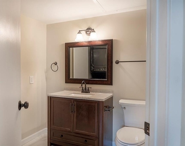 18333 Roehampton Drive - Photo Thumbnail 8