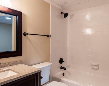 18333 Roehampton Drive - Photo Thumbnail 9
