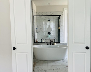 305 Cypress Hill Drive - Photo Thumbnail 21