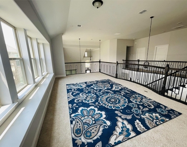 305 Cypress Hill Drive - Photo Thumbnail 28