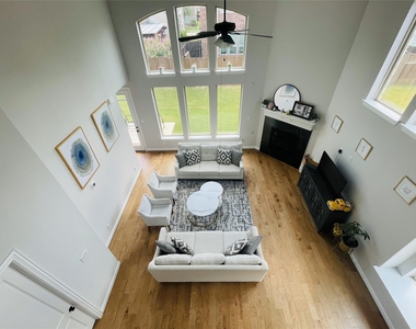 305 Cypress Hill Drive - Photo Thumbnail 14