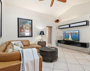 149 Cypress Cove - Photo Thumbnail 10