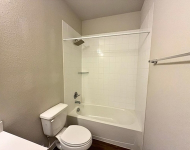 10740 Juniper Canyon Way - Photo Thumbnail 12
