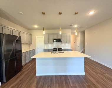 10740 Juniper Canyon Way - Photo Thumbnail 3