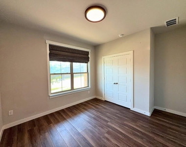 10740 Juniper Canyon Way - Photo Thumbnail 10