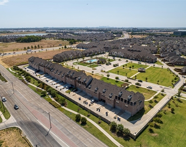 1451 Perrin Lane - Photo Thumbnail 29