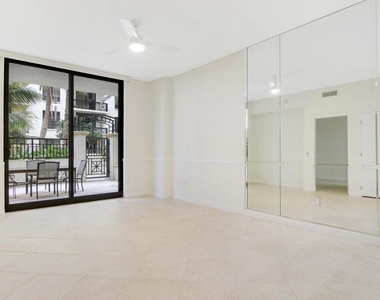 801 S Olive Avenue - Photo Thumbnail 27