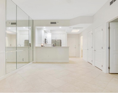 801 S Olive Avenue - Photo Thumbnail 30