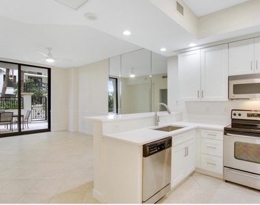 801 S Olive Avenue - Photo Thumbnail 38