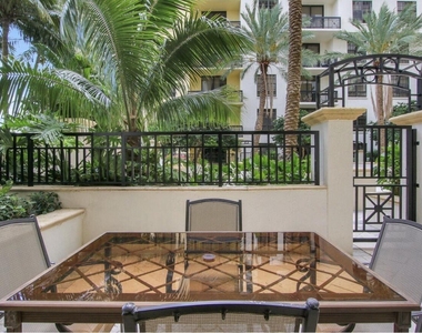 801 S Olive Avenue - Photo Thumbnail 14