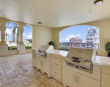 801 S Olive Avenue - Photo Thumbnail 12