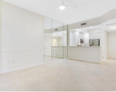 801 S Olive Avenue - Photo Thumbnail 31