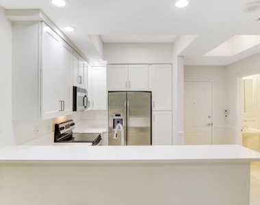 801 S Olive Avenue - Photo Thumbnail 34