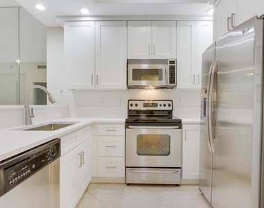 801 S Olive Avenue - Photo Thumbnail 37