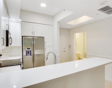 801 S Olive Avenue - Photo Thumbnail 33