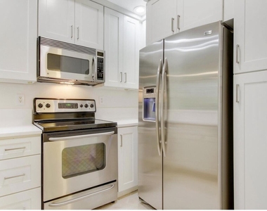 801 S Olive Avenue - Photo Thumbnail 36