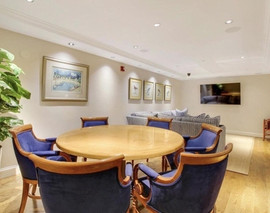 801 S Olive Avenue - Photo Thumbnail 6