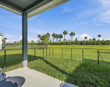 12357 Sw Forli Way - Photo Thumbnail 21