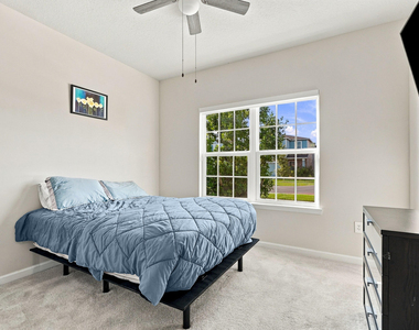 12357 Sw Forli Way - Photo Thumbnail 12
