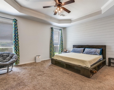 3003 Lily Lane - Photo Thumbnail 19
