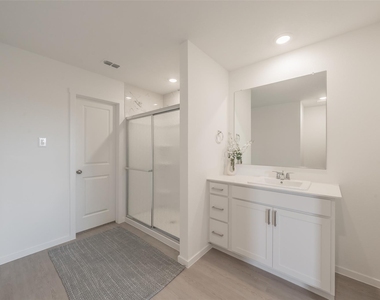3013 Tooley Drive - Photo Thumbnail 18