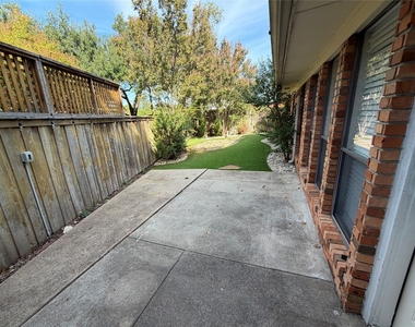 9229 Highedge Circle - Photo Thumbnail 22