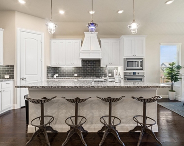 10912 Smithville Place - Photo Thumbnail 5